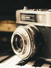 Girlfriends  lt;/pgt